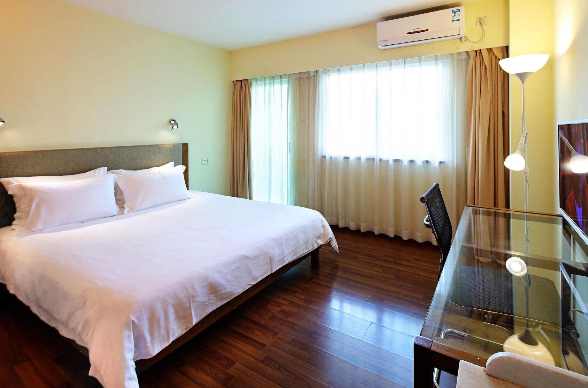 Yanjiang East Garden Inn Гуанджоу Екстериор снимка