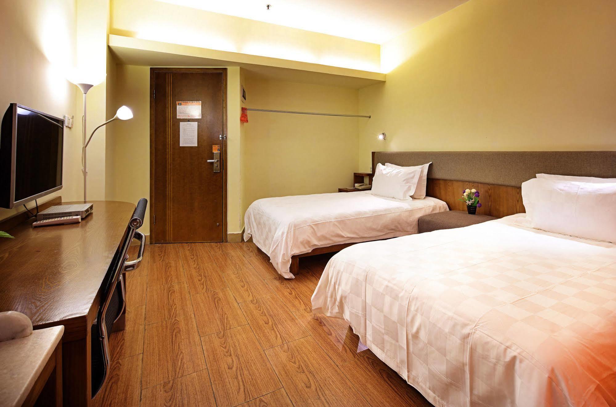 Yanjiang East Garden Inn Гуанджоу Екстериор снимка