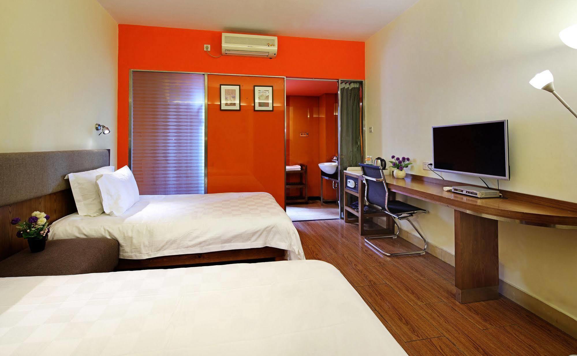 Yanjiang East Garden Inn Гуанджоу Екстериор снимка