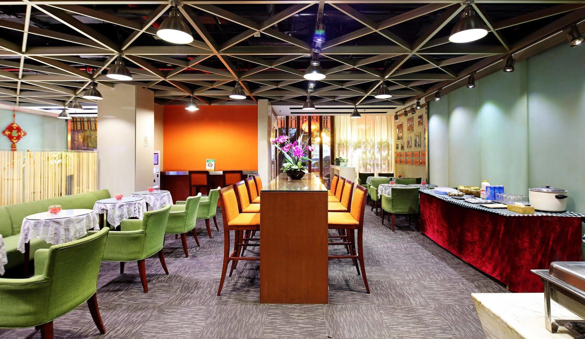 Yanjiang East Garden Inn Гуанджоу Екстериор снимка